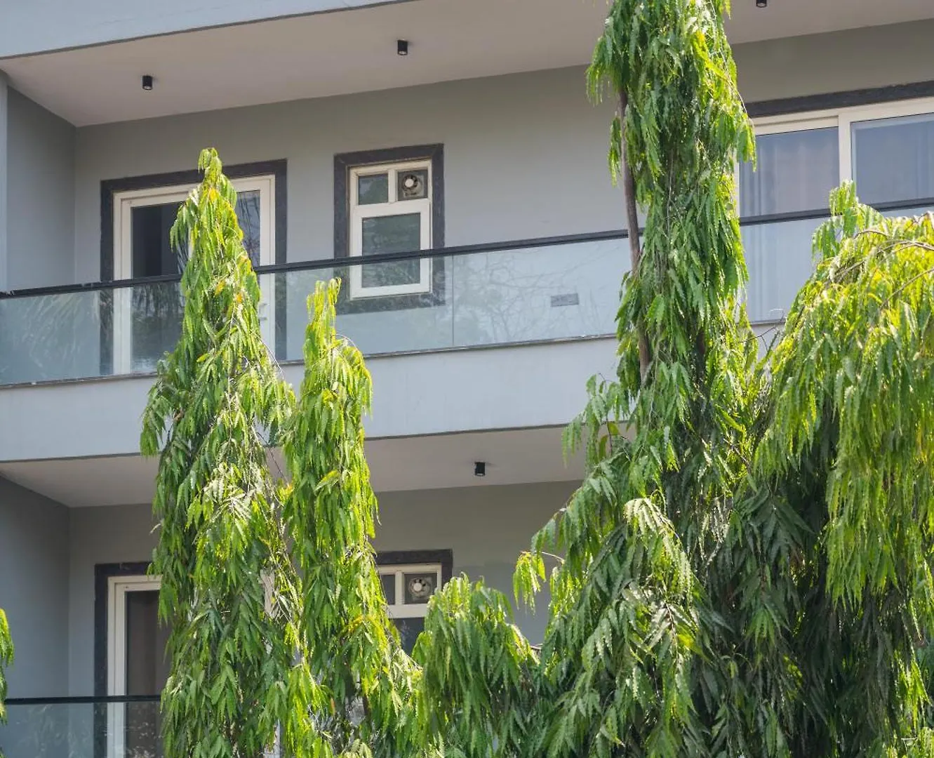 Housr Golf Course Road Near Phase 1 Metro Gurgaon Hotel